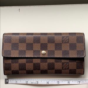 Louis Vuitton Damier Porte Feuille Sarah Wallet